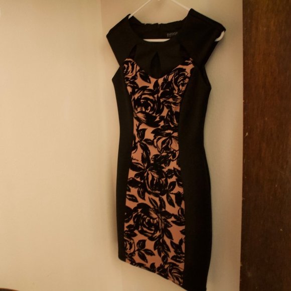 Enfocus Petite Black and Pink Professional Dress - Picture 3 of 4